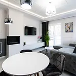 Glam Apartament *