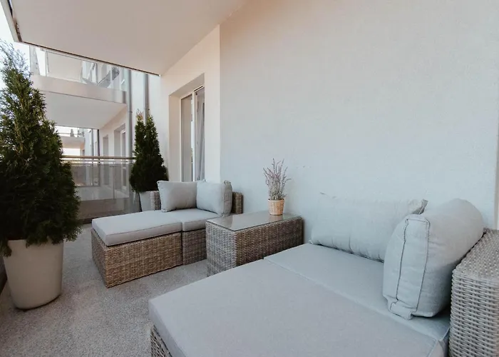 Apartment Glam Lötzen